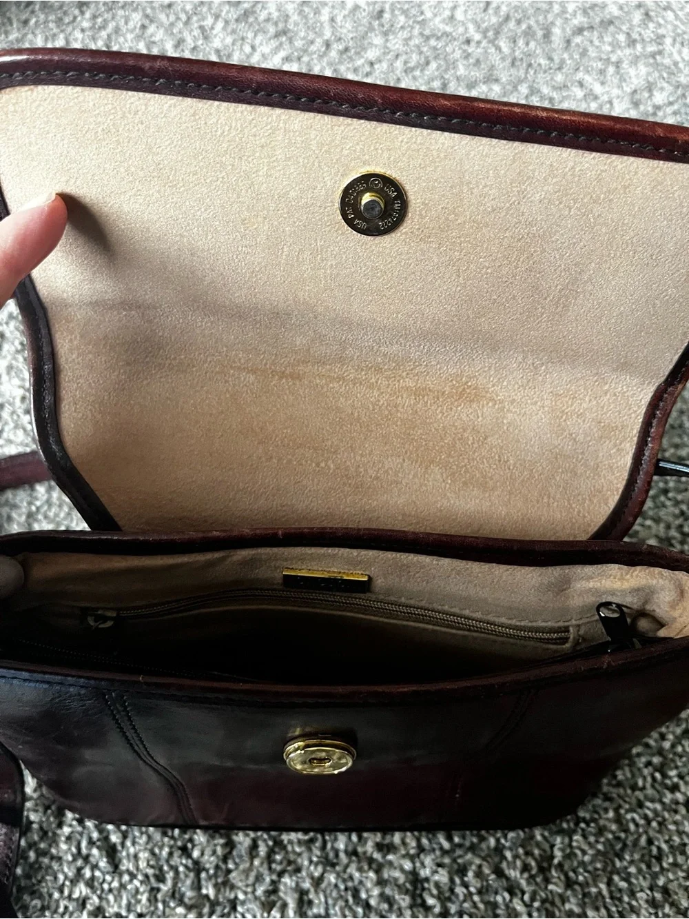 Oroton women’s Leather Crossbody Bag in Deep Burgundy